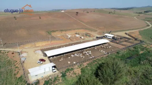 Fazenda / Sítio / Chácara à venda, 2000m² no Chácara Marambaia, Caçapava