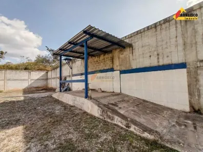 Galpão / Depósito / Armazém à venda, 280m² no Esplanada, Divinópolis