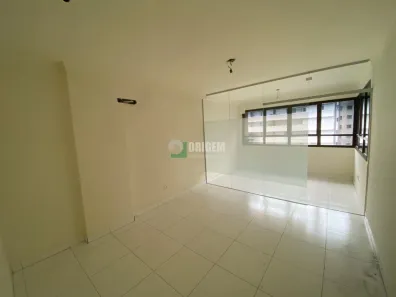 Conjunto Comercial / Sala para alugar, 40m² no Água Verde, Curitiba