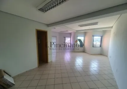 Conjunto Comercial / Sala para alugar, 42m² no Centro, Jundiaí