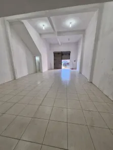 Loja / Salão / Ponto Comercial para alugar, 115m² no Jereissati II, Maracanaú