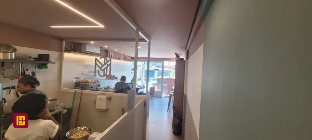 Loja / Salão / Ponto Comercial à venda, 44m² no Trindade, Florianópolis