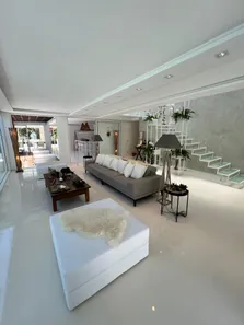 Casa de Condomínio com 5 Quartos à venda, 700m² no Busca Vida (Abrantes), Camaçari