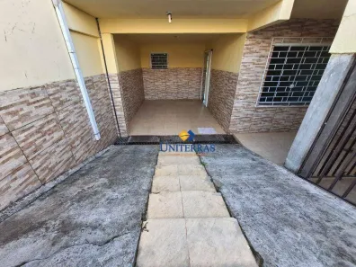 Casa com 2 Quartos para alugar, 120m² no São Gabriel, Colombo