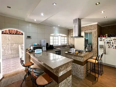 Casa de Condomínio com 3 Quartos à venda, 132m² no Vila Diva, Carapicuíba