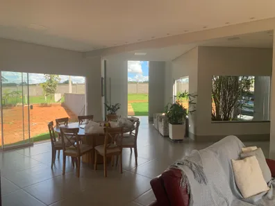 Casa de Condomínio com 3 Quartos para venda ou aluguel, 1810m² no , Bela Vista de Goiás