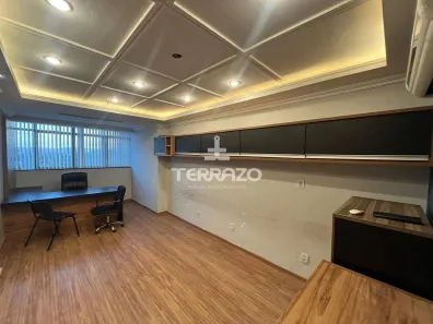 Conjunto Comercial / Sala para alugar, 25m² no Vila Santa Cecília, Volta Redonda