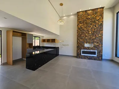 Casa de Condomínio com 3 Quartos à venda, 350m² no Posse, Teresópolis