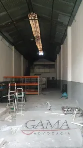 Galpão / Depósito / Armazém para alugar, 350m² no Penha, Rio de Janeiro