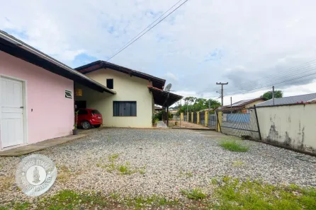 Casa com 3 Quartos à venda, 126m² no Itoupavazinha, Blumenau