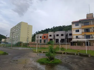 Sobrado com 2 Quartos à venda, 76m² no Velha Central, Blumenau