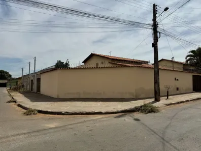 Casa com 2 Quartos à venda, 411m² no Jardim Rosa do Sul, Aparecida de Goiânia