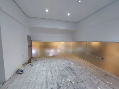 Loja / Salão / Ponto Comercial à venda, 15m² no Centro, Curitiba