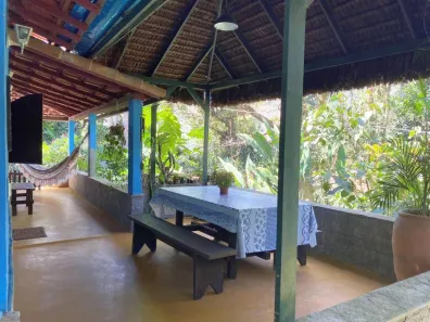 Fazenda / Sítio / Chácara com 3 Quartos à venda, 150m² no Santo Antônio, Duque de Caxias