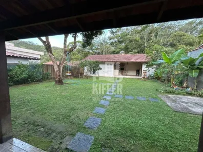 Casa de Condomínio com 3 Quartos para alugar, 220m² no Rio do Ouro, Niterói