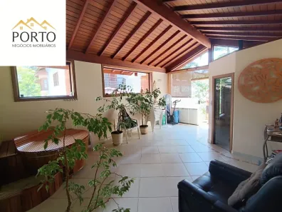 Sobrado com 6 Quartos para alugar, 400m² no Villaggio Capríccio, Louveira