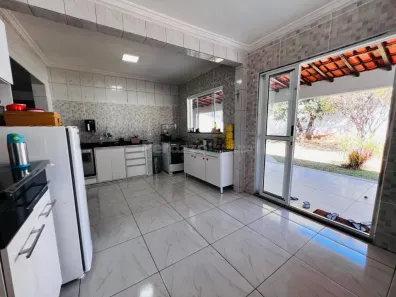Casa de Condomínio com 3 Quartos à venda, 832m² no Setor Habitacional Tororó, Brasília