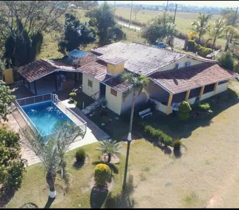 Fazenda / Sítio / Chácara com 3 Quartos à venda, 1000m² no , Capivari