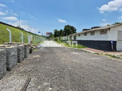 Galpão / Depósito / Armazém para alugar, 5000m² no Realengo, Rio de Janeiro