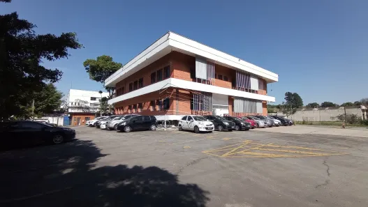 Prédio Inteiro para alugar, 1270m² no Núcleo Residencial Isabela, Taboão da Serra