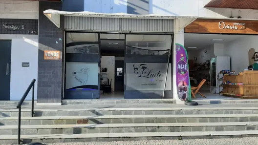 Loja / Salão / Ponto Comercial à venda, 31m² no Cascatinha, Juiz de Fora
