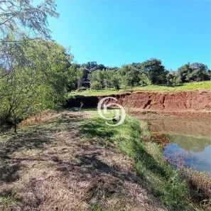 Fazenda / Sítio / Chácara com 2 Quartos à venda, 3000m² no São Salvador, Cascavel