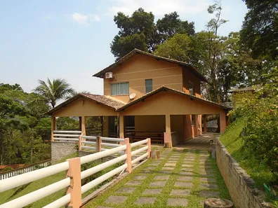 Casa de Condomínio com 5 Quartos à venda, 350m² no Caneca Fina, Guapimirim