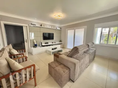 Casa com 4 Quartos à venda, 287m² no Niterói, Canoas