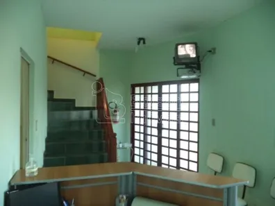 Sobrado com 3 Quartos à venda, 138m² no Centro, Araraquara