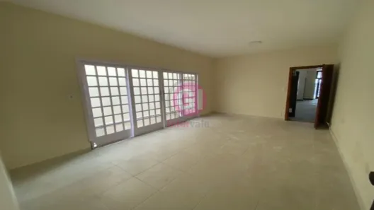Casa Comercial para alugar, 430m² no Centro, Jacareí