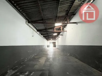 Galpão / Depósito / Armazém para alugar, 200m² no Vila Santa Cristina, Bragança Paulista