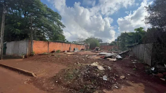 Terreno / Lote / Condomínio à venda, 300m² no Interlagos, Cascavel