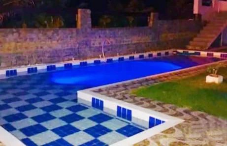 Casa com 5 Quartos à venda, 250m² no , 