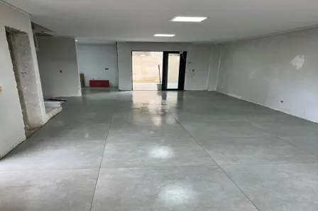 Sobrado com 3 Quartos à venda, 195m² no Uberaba, Curitiba