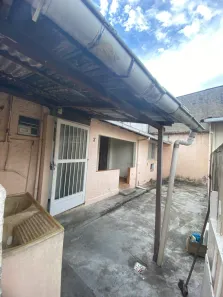 Casa com 1 Quarto para alugar, 40m² no Coréia, Mesquita