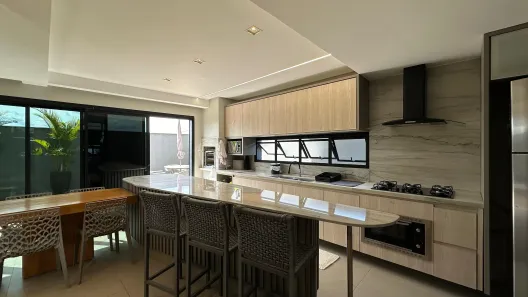 Sobrado com 4 Quartos à venda, 210m² no Jardins Capri, Senador Canedo
