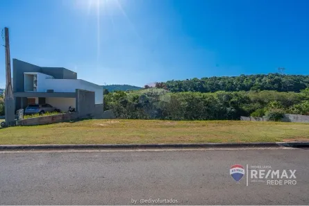 Terreno / Lote / Condomínio à venda, 673m² no Santa Isabel, Louveira