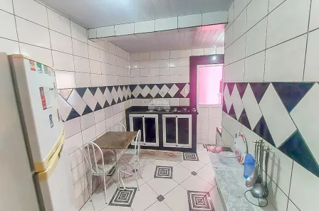 Sobrado com 4 Quartos à venda, 281m² no Guarani, Colombo