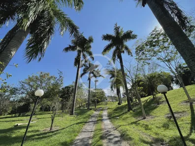 Fazenda / Sítio / Chácara com 8 Quartos à venda, 800m² no Papucaia, Cachoeiras de Macacu