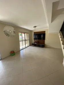 Sobrado com 3 Quartos para alugar, 239m² no Parque 9 de Julho, São Roque