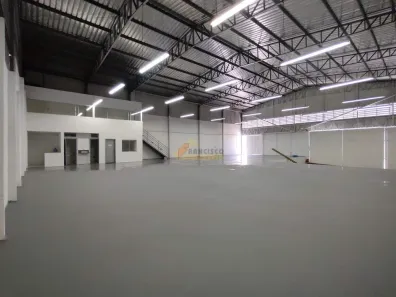 Galpão / Depósito / Armazém à venda, 710m² no Santo Antônio, Divinópolis