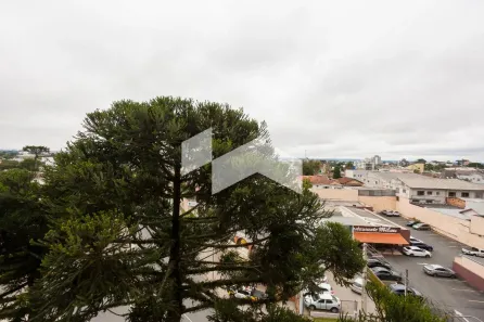 Apartamento com 3 Quartos para alugar, 77m² no Cristo Rei, Curitiba