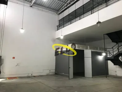 Galpão / Depósito / Armazém para alugar, 232m² no Jardim Fontana, Cotia