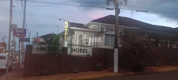 Galpão / Depósito / Armazém à venda, 600m² no Centro, Pederneiras