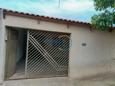 Casa com 2 Quartos para alugar, 90m² no Jardim Elizabeth, Cambé