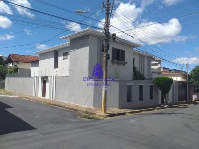 Sobrado com 5 Quartos à venda, 357m² no Santa Filomena, Pouso Alegre