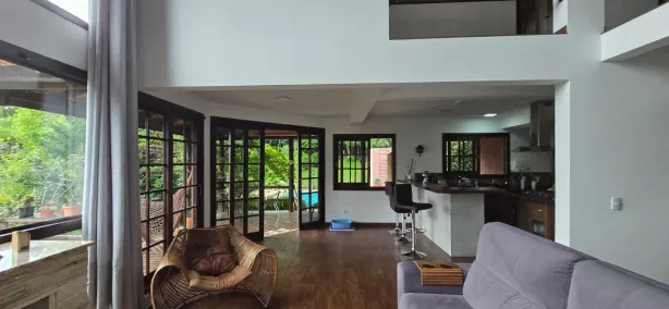 Casa de Condomínio com 3 Quartos à venda, 232m² no Rondinha, Campo Largo