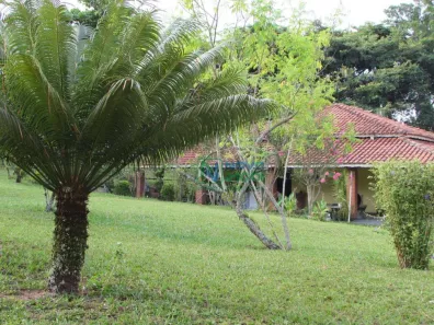 Fazenda / Sítio / Chácara com 3 Quartos à venda, 6m² no Jardim Porangaba, Águas de São Pedro