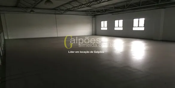 Galpão / Depósito / Armazém para alugar, 890m² no Santa Fé, Osasco