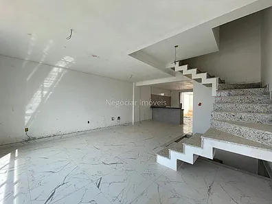 Casa com 2 Quartos à venda, 120m² no Santana, Juiz de Fora